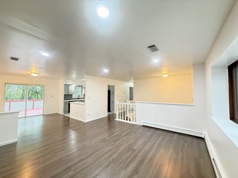 Building Photo - 4344 Pne Rdg Dr