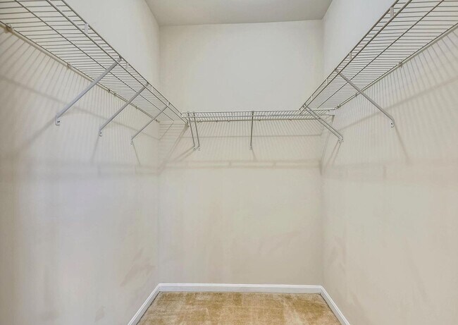 Building Photo - 543 Ensemble Ct