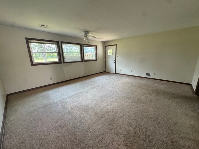 Building Photo - 2623 Capehart Ave