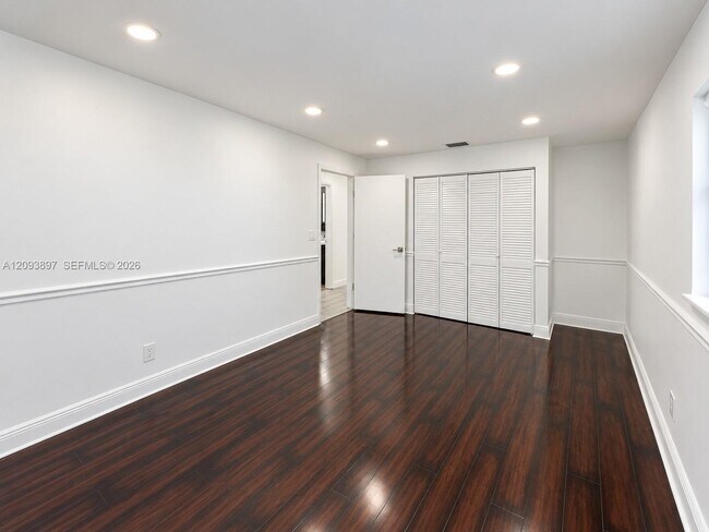 Building Photo - 5714 Greene St