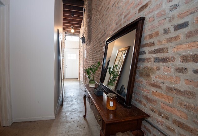 Building Photo - 2021 S Throop St