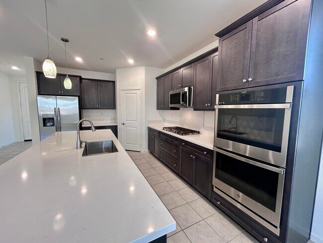 Building Photo - 40082 Catania Ct