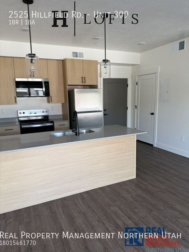 Building Photo - 2525 Hillfield Rd.-Unit 309