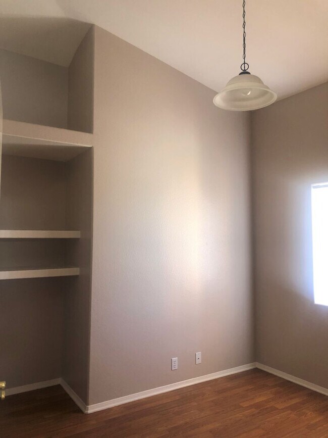 Building Photo - Available Now! Desired Location PLUS a Sparkling Pool!!!!