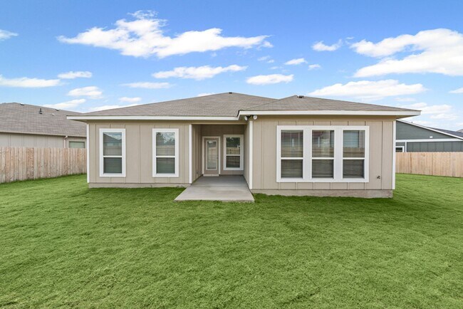 Building Photo - Modern Comfort Meets Style in Hartrick Ranch
