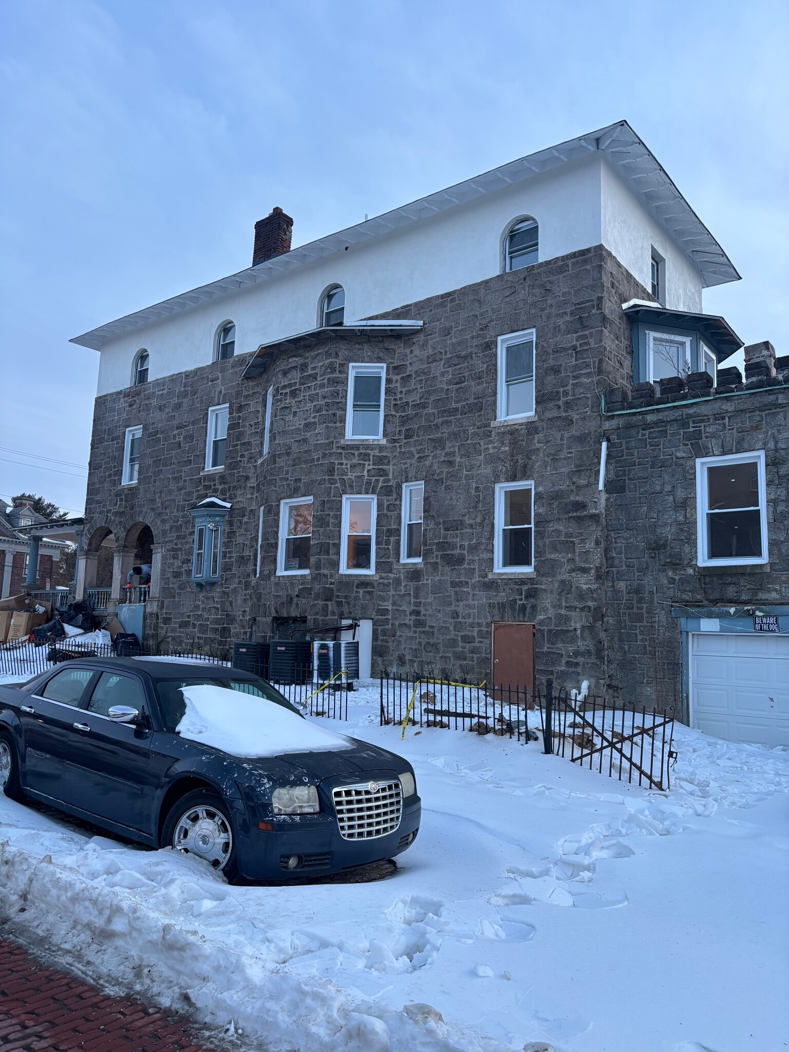 Building Photo - 137 W Washington Ln