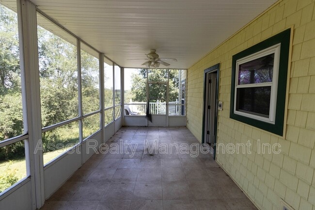 Building Photo - 2084 Allenridge Dr