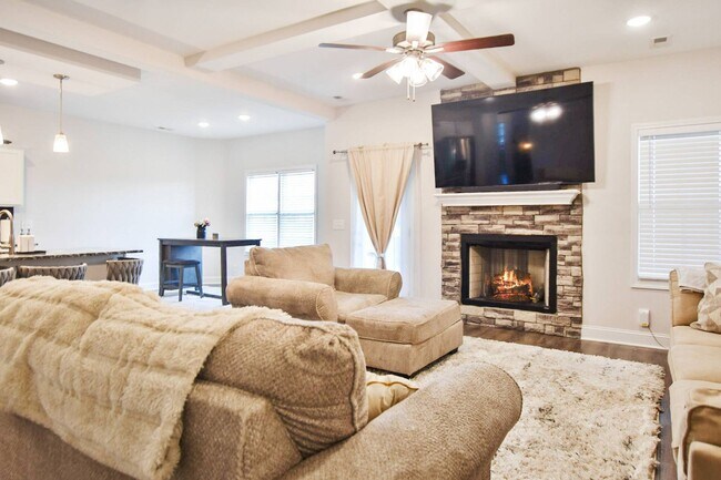 Building Photo - 1462 Citadel Dr