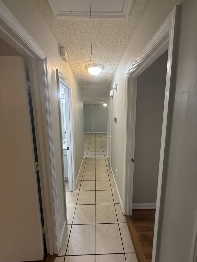 Building Photo - 109 Mauldon Ct