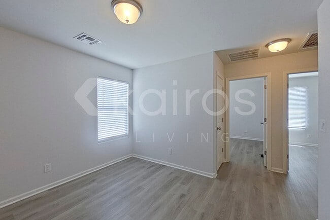 Building Photo - 3612 Koval Dr