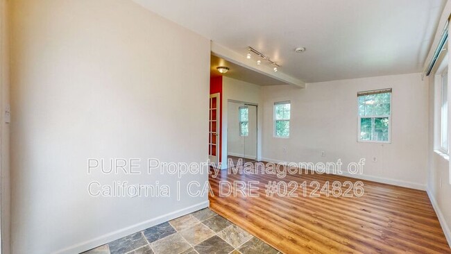 Building Photo - 17475 Summit Ave