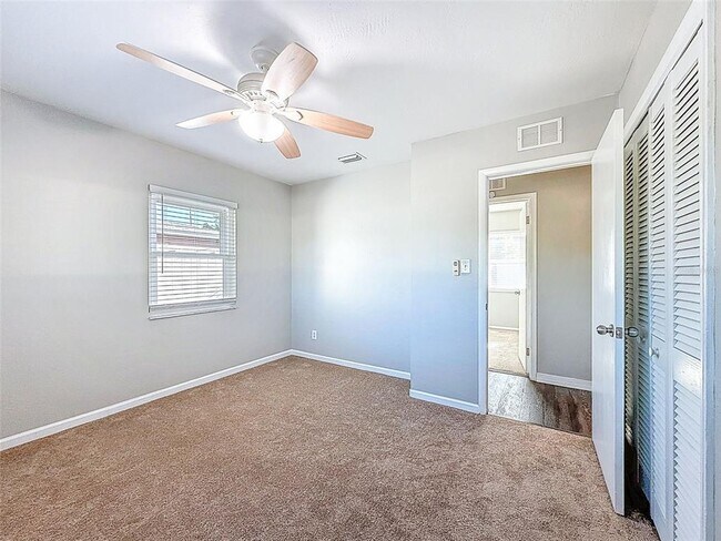 Building Photo - 7401 16th St N