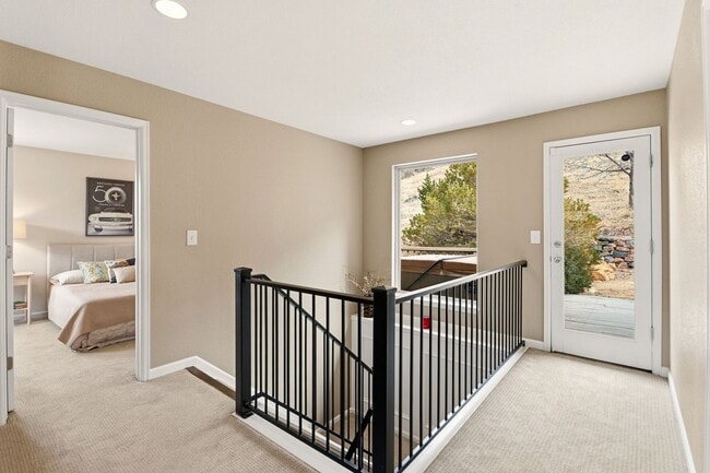 Building Photo - Stunning Fully Furnished Home in Roxborough Park!