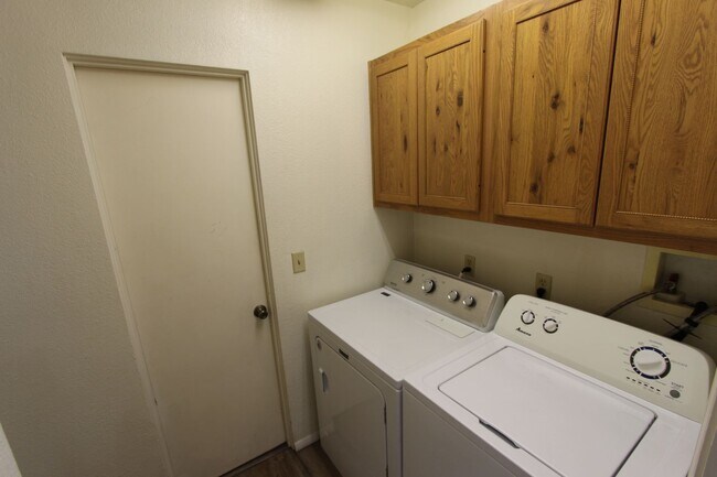 Building Photo - 3409 Pima Dr