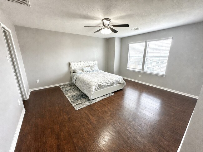 Building Photo - 21439 Veneto Hills Ct