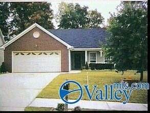 Building Photo - 110 Wildweed Ct