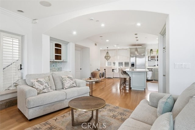 Building Photo - 424 N Broadway