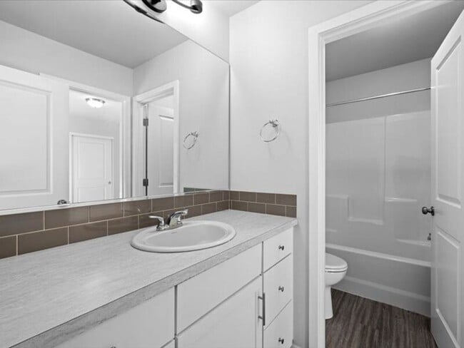 Building Photo - 5329 Remington Dr
