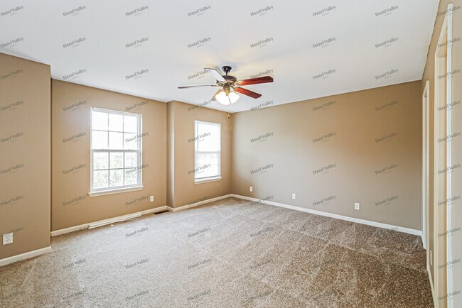 Building Photo - 517 SW 15 St