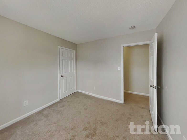 Building Photo - 9708 Chestnut Glen Ct