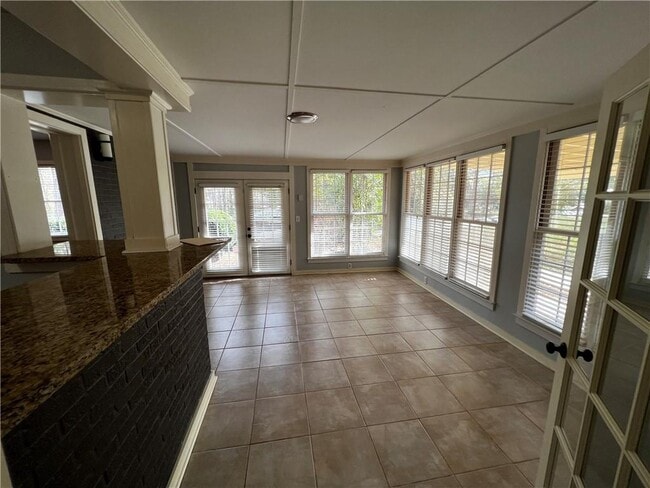 Building Photo - 3490 Sexton Woods Dr