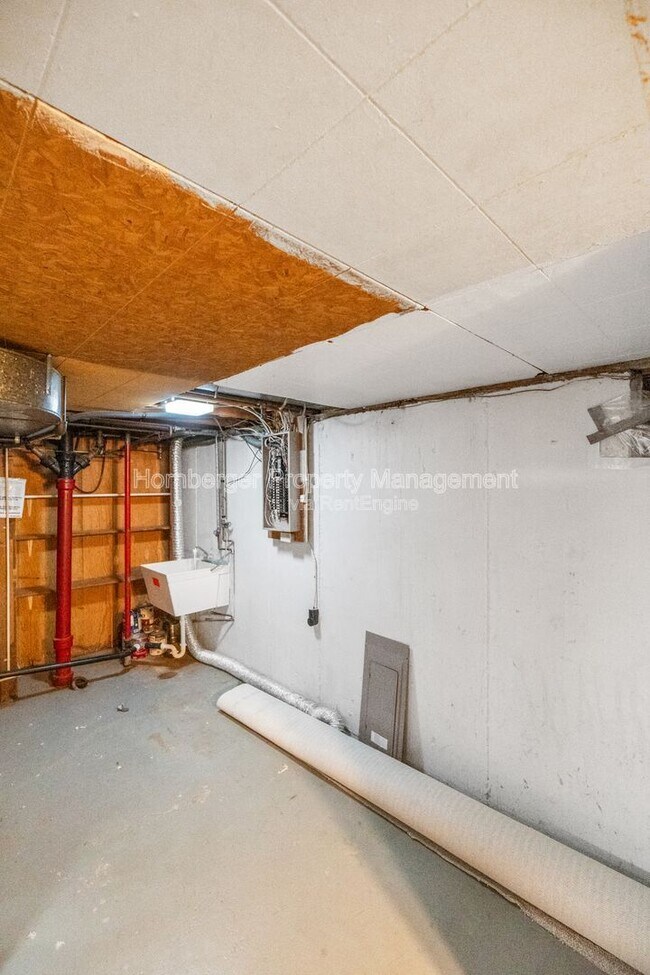 Building Photo - 3523 E 18th Ave