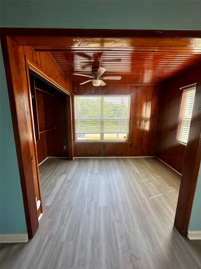 Building Photo - 236 3rd St