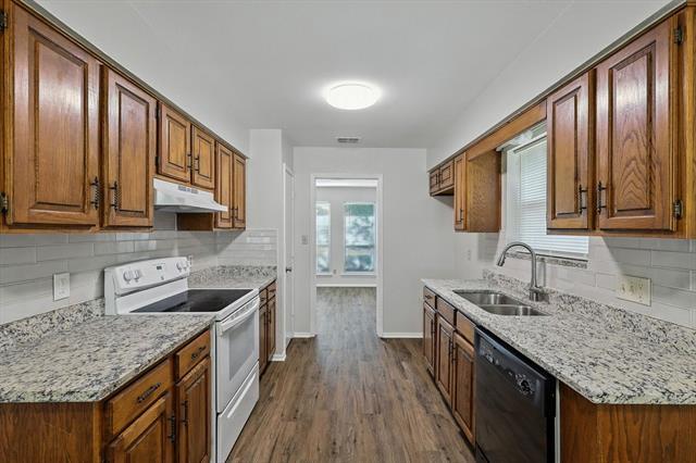Building Photo - 2218 Honey Creek Ln