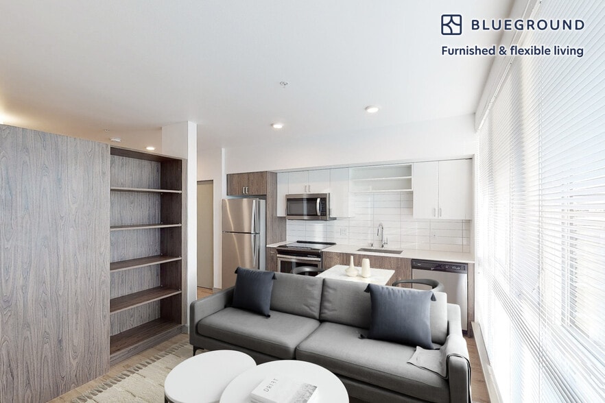 Building Photo - 109 S Division St