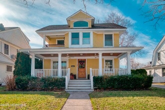 Building Photo - 112 Corlies Ave