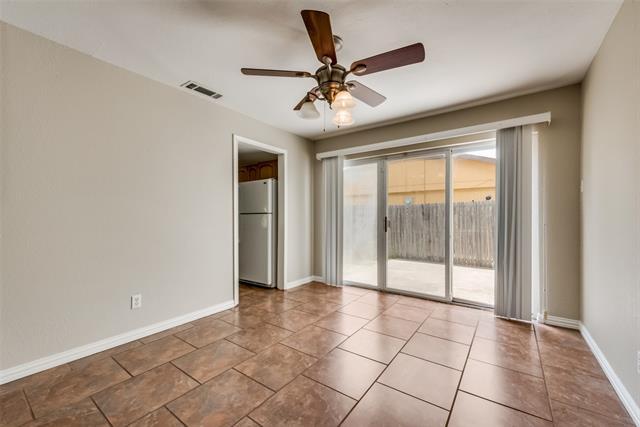 Building Photo - 5605 Valley Mills Dr