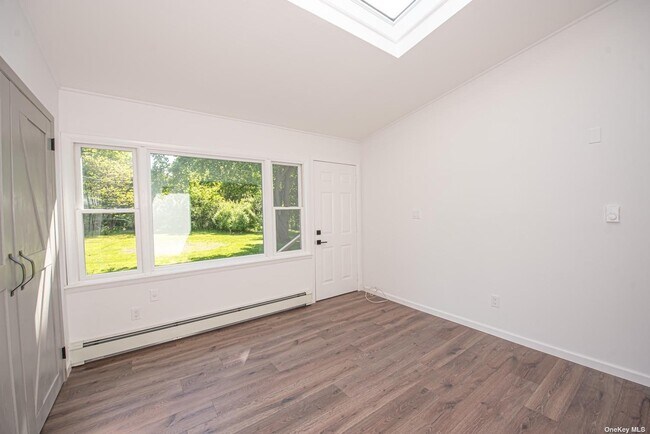 Building Photo - 22 Eastover Dr