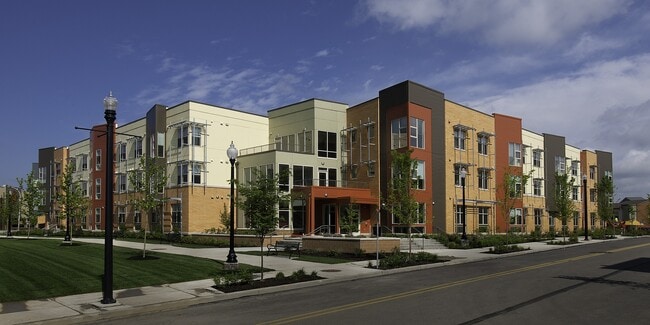 Building Photo - Cornerstone III
