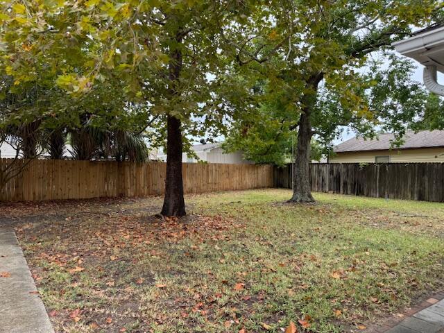 Building Photo - 712 Elise Ln