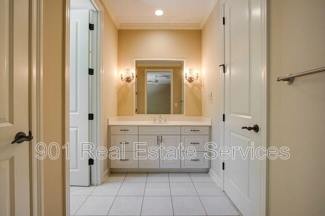 Building Photo - 3549 Lily Ln