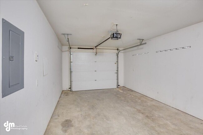 Building Photo - 3851 E Brenda Ave
