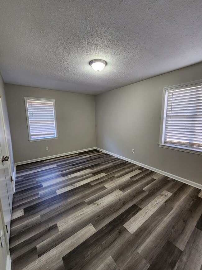 Building Photo - Single family home located in West Memphis