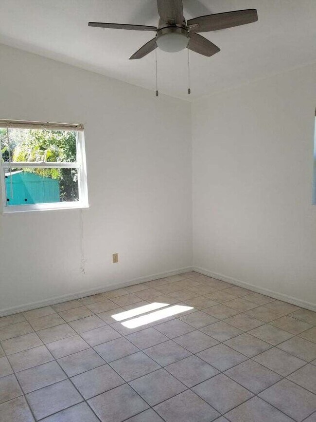 Building Photo - 1066 Philippe Pkwy