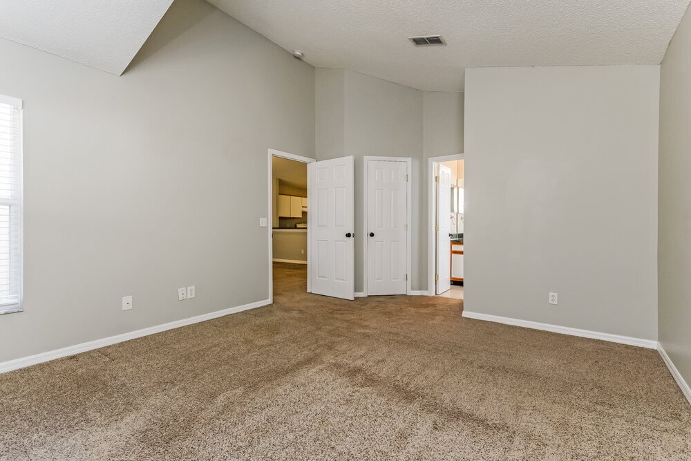 Building Photo - 1317 S Park Ave