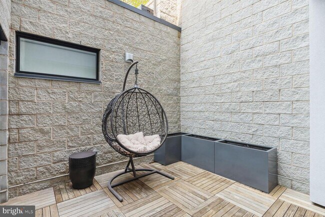 Building Photo - 1628 11th St NW