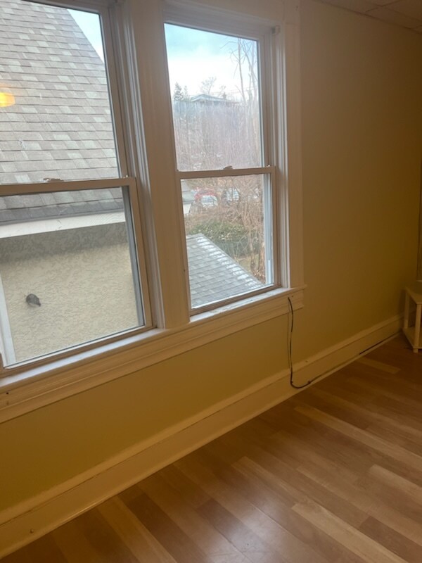 Building Photo - 416 N Webster Ave