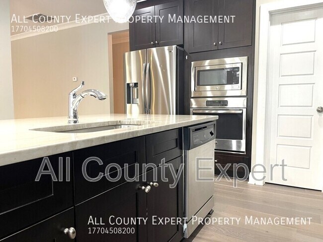 Building Photo - 4885 Hanson Farms Ln