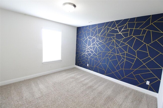 Building Photo - 5800 Viejo Dr
