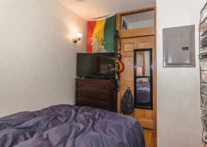 *Pictures are representative samples of the advertised unit. In some cases, the actual units you tou - 17 S Russell St