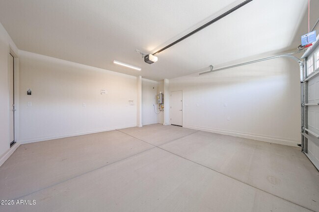 Building Photo - 7168 W Hedge Hog Pl
