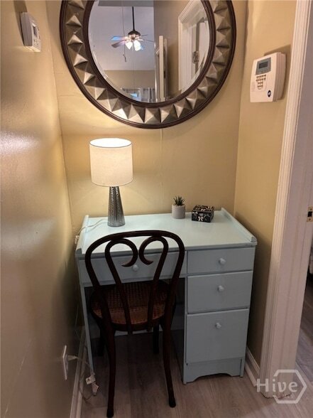 Building Photo - 1126 Collins St