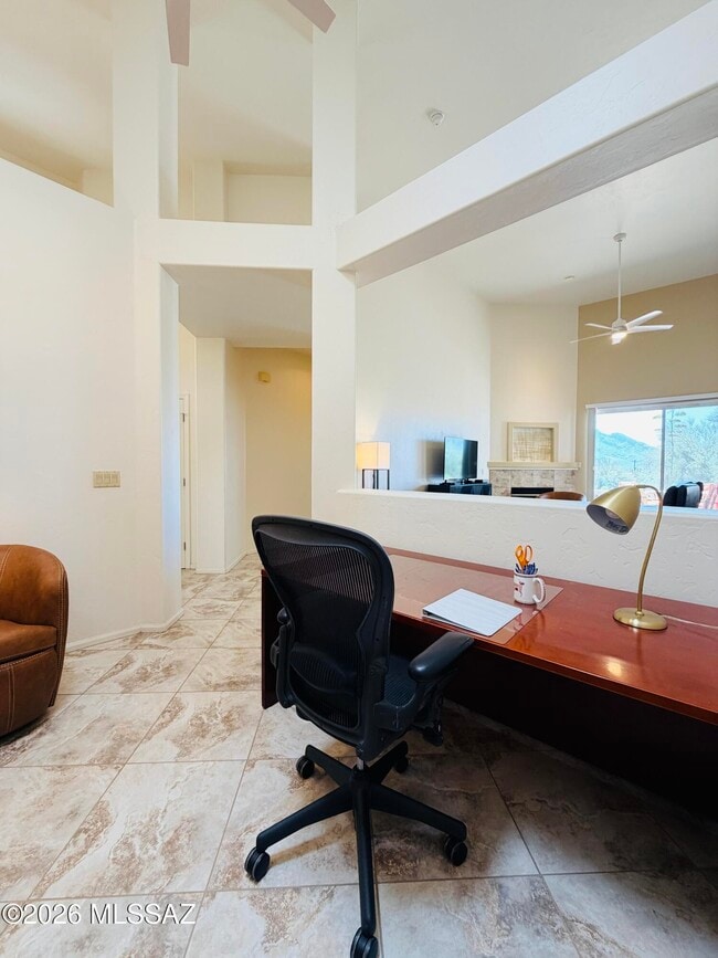 Building Photo - 1465 W Bridalveil Pl