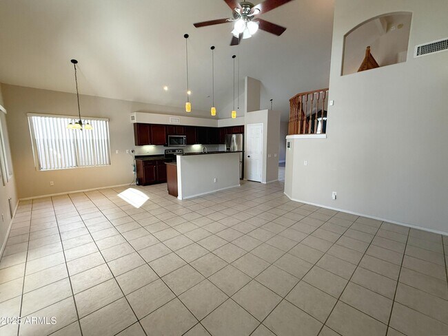 Building Photo - 15618 N 12th Ave