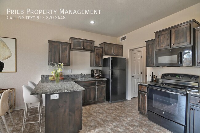 Building Photo - Delaware Ridge Duplex - Available April 14th