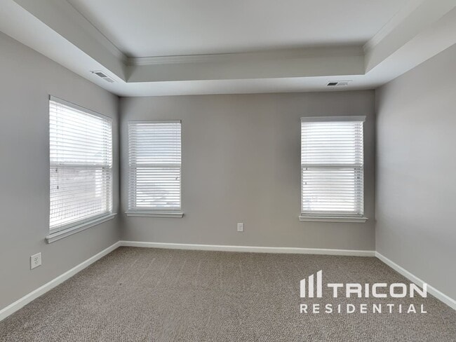 Building Photo - 143 Saye Pl